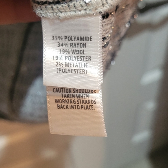 St. John tweed coat  size 4 - Picture 8 of 9